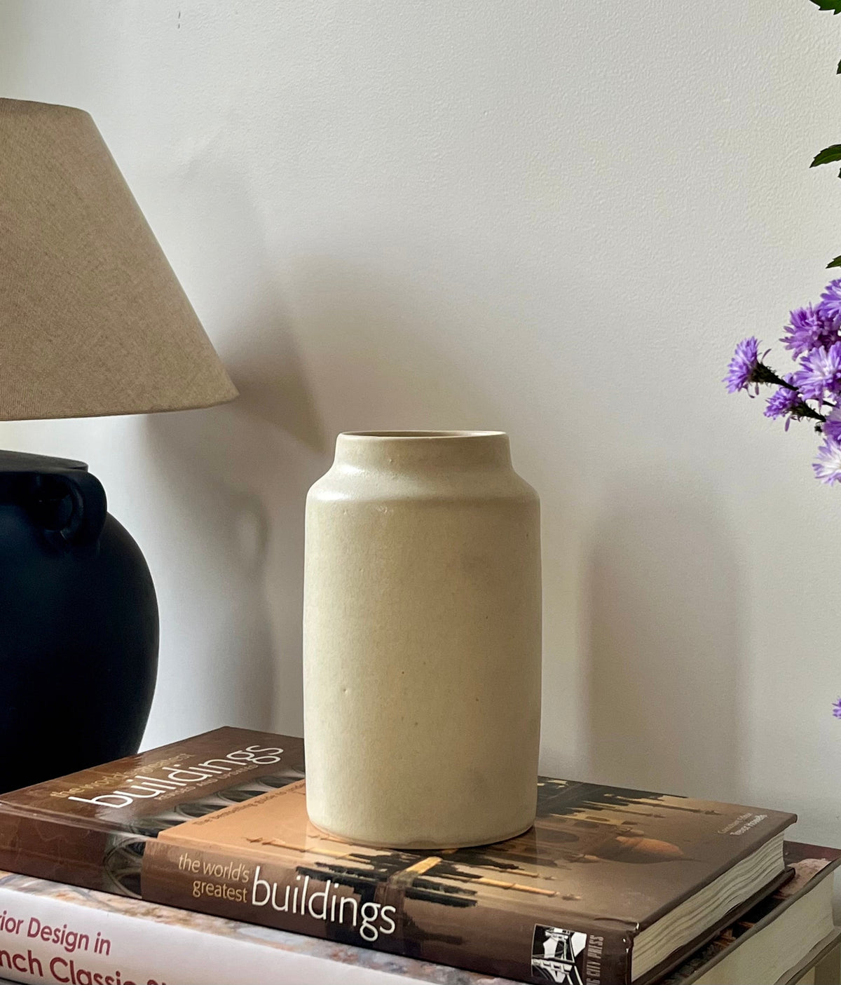 Leo Ceramic Pot
