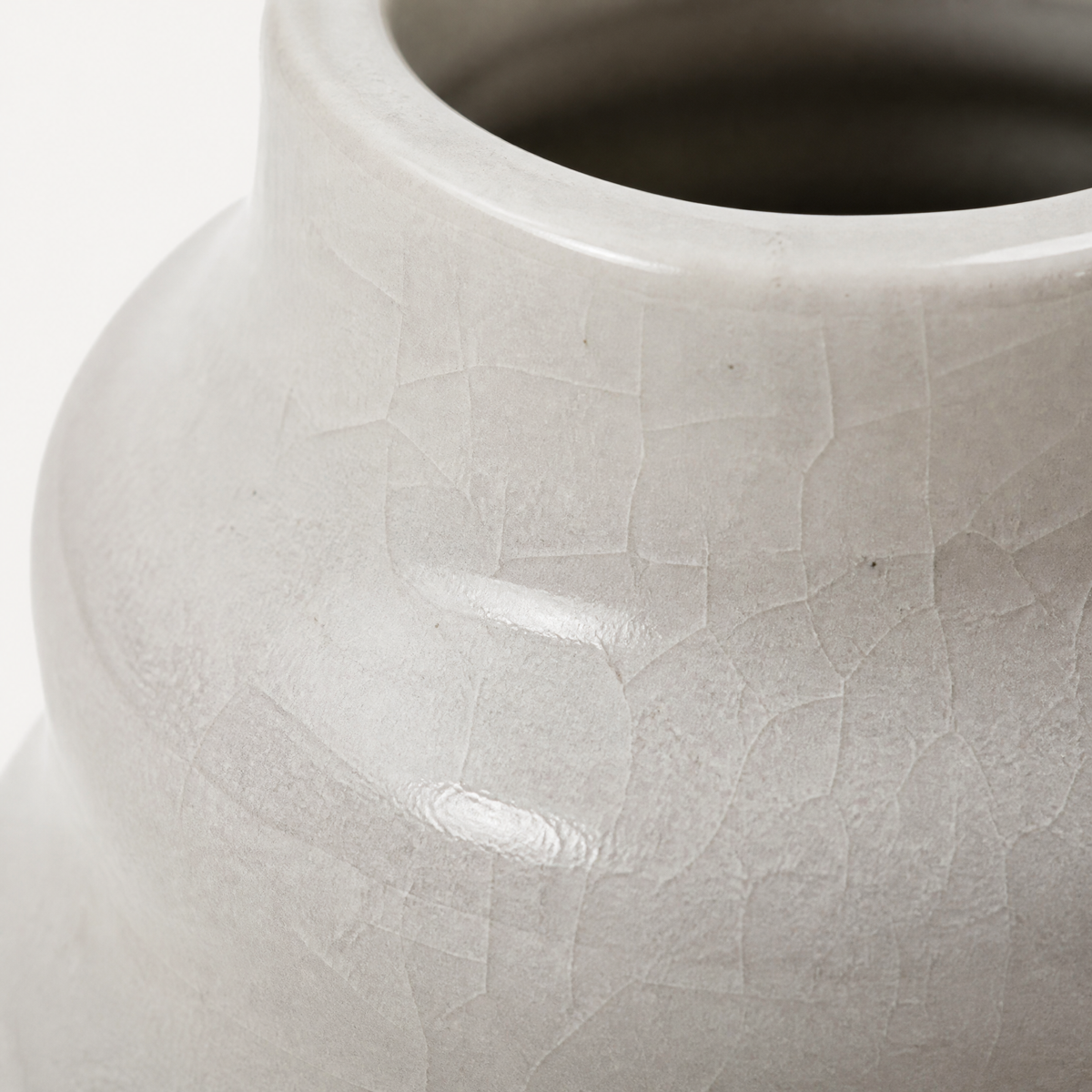 Linae Ceramic Pot