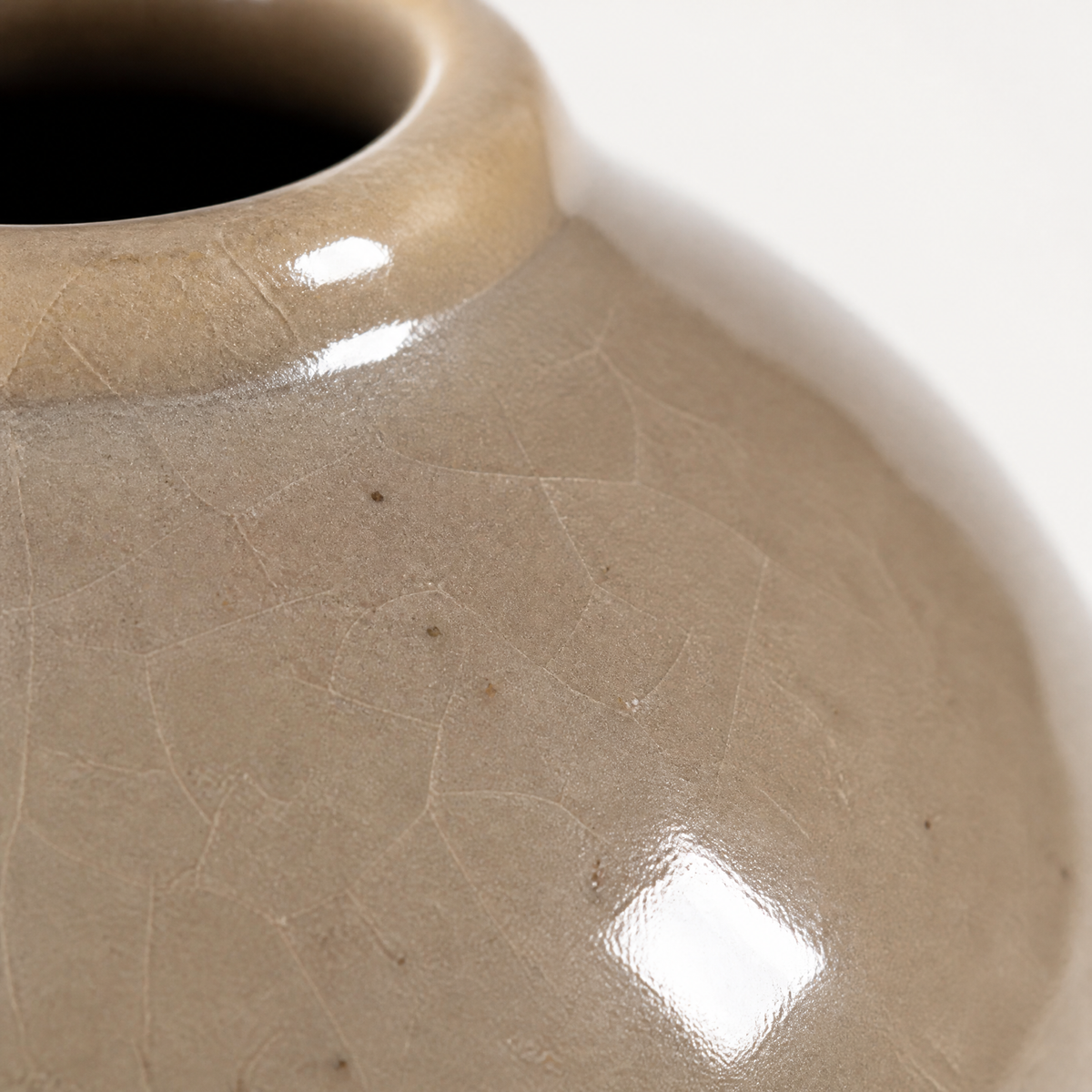 Ellis Ceramic Pot